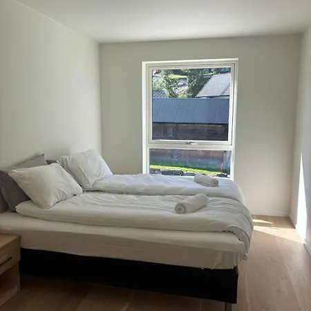 Daire & Mountain Views - Luxury Penthouse - Free Parking *