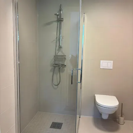 Apartman & Mountain Views - Luxury Penthouse - Free Parking